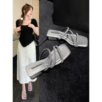 Hong Kong low-heeled silver back empty sandals for women 2024 summer comfortable soft-soled flip-flops rhinestone casual shoes beach shoes