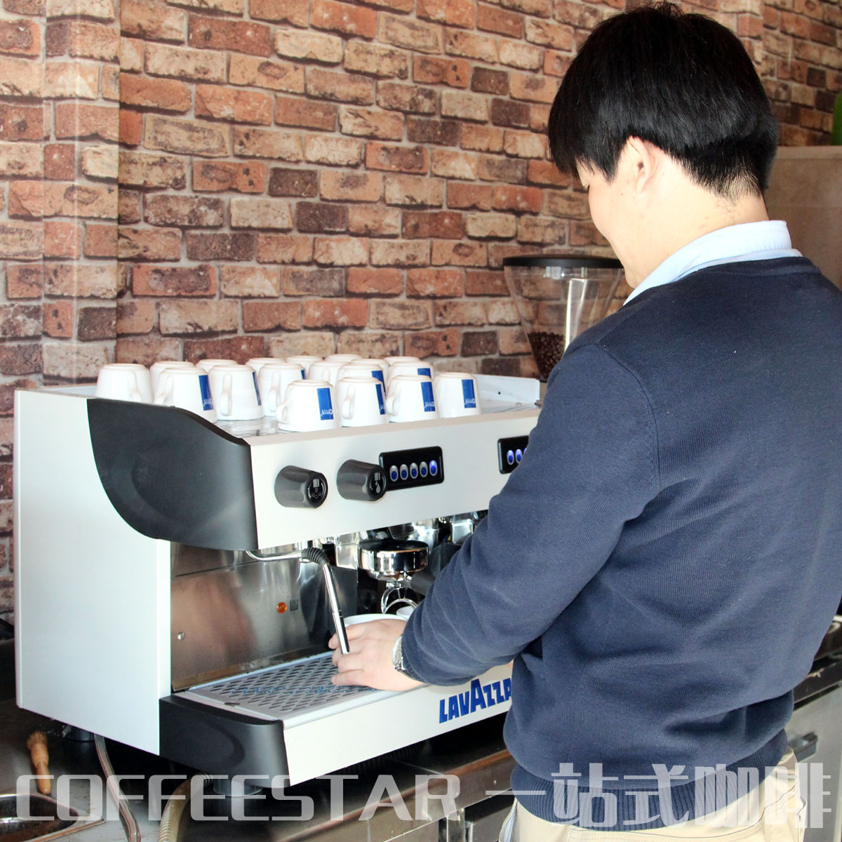 máy cafe Máy pha cà phê điện tử lavazza GRREENP161 của Ý để gửi Lavasa xay 900N - Máy pha cà phê giá máy pha cà phê cho quán