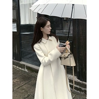 Бежевая куртка