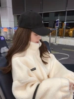 Бежевая толстовка