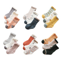 Newborn baby socks autumn and winter cotton thickened warm 0 newborn male and female baby 3-year-old child Middle tube winter