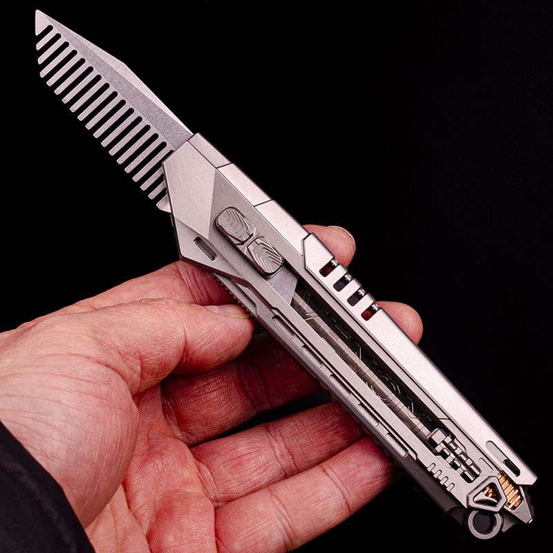 The person who talked about the utility knife comb head bottle opener 5Cr15 stainless steel material does not contain the handle