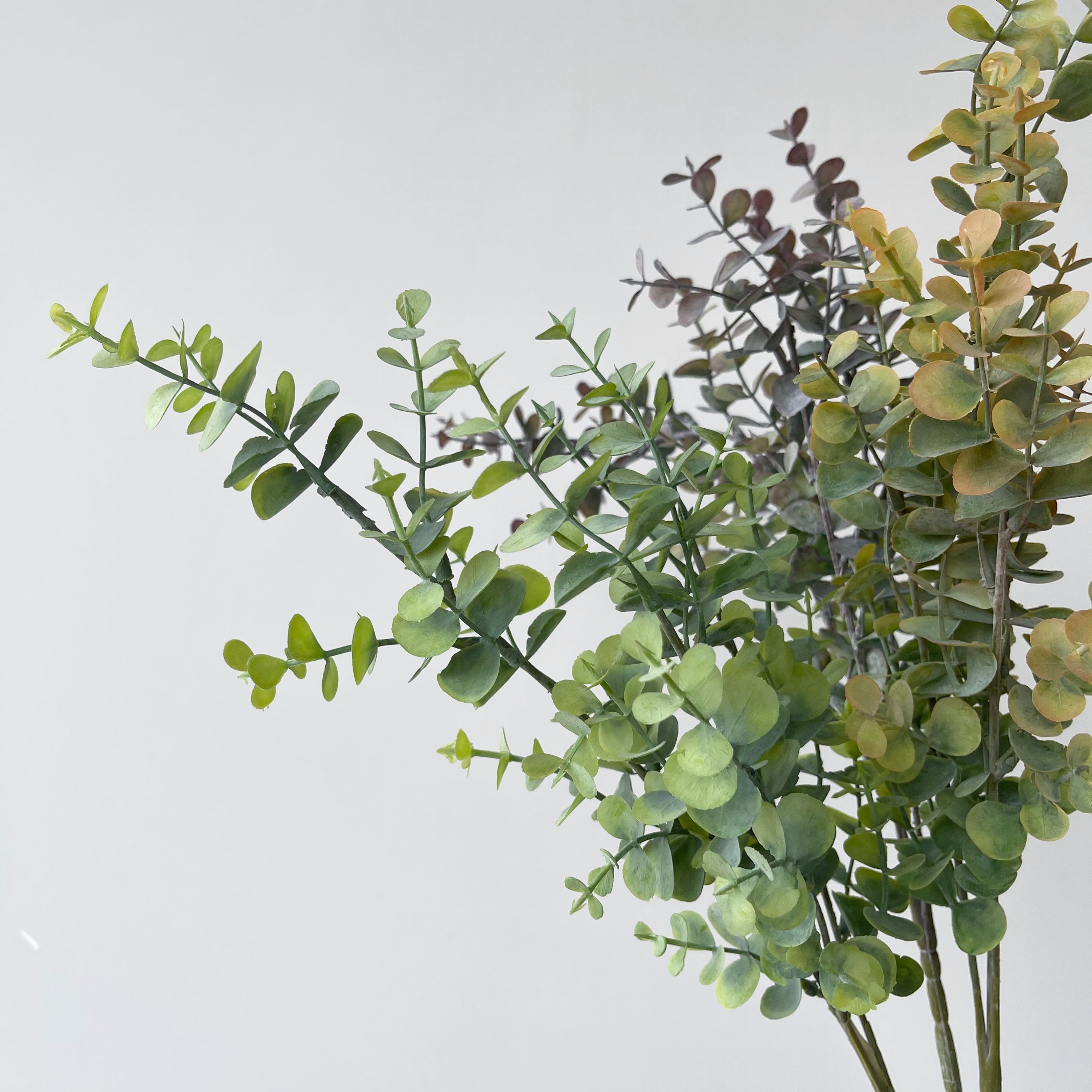 JUNJUN artificial flower multi-fork eucalyptus natural Korean flower arrangement retro Nordic flower arrangement with leaves