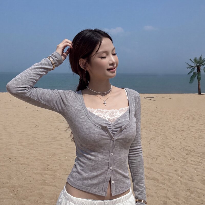 Gray Lace Trim Faux Two-Piece T-Shirt for Women, Summer Design, Slim Fit, Long Sleeve, Niche High-End Style, Elegant Top Gray Lace Trim Faux Two-Piece T-Shirt for Women, Summer Design, Slim Fit, Long Sleeve, Niche High-End Style, Elegant Top