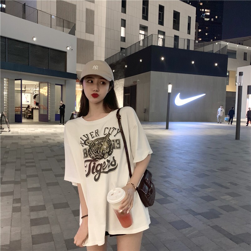 Pure desire simple cotton short-sleeved t-shirt female ins trend 2022 new summer loose top sexy net red same style Hyuna
