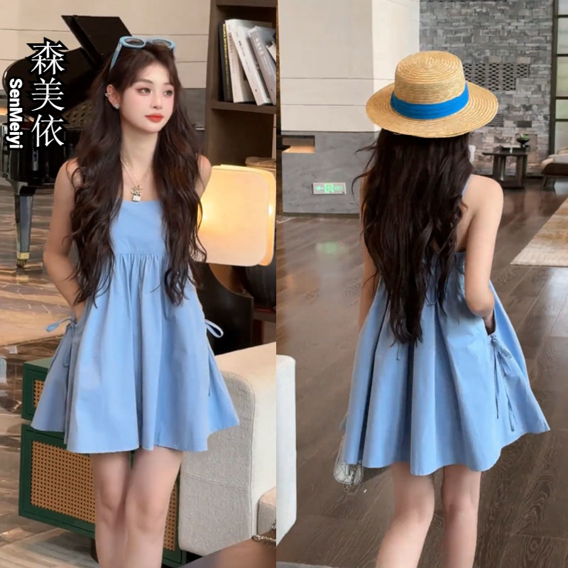 2026 Summer Internet Celebrity Style Beach Vacation Sky Blue Spaghetti Strap Dress for Women, Slimming and Sexy A-Line Dress