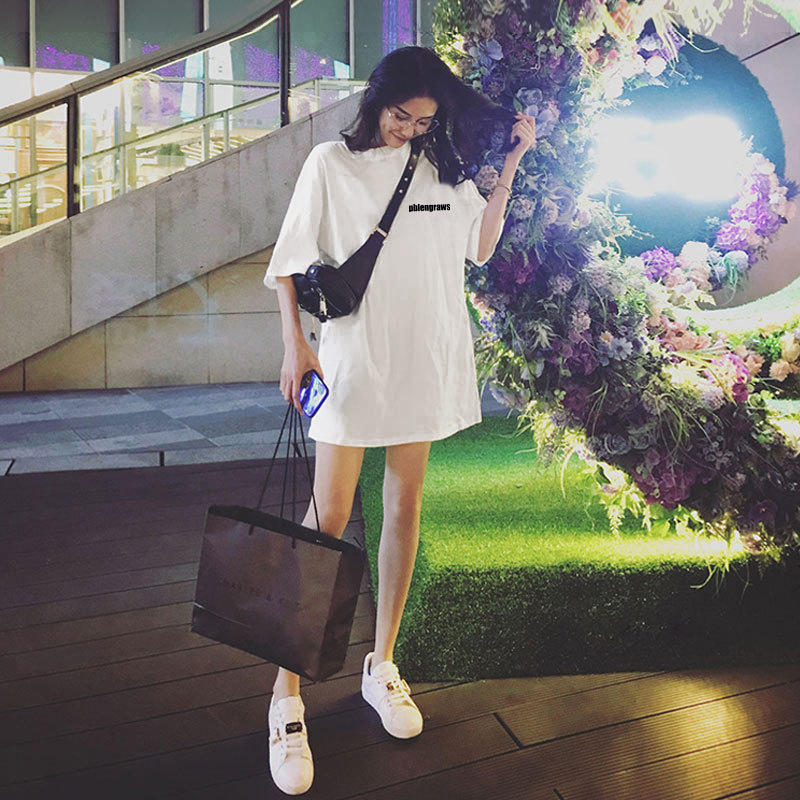 New large size white T-shirt woman dress with long version loose short sleeve casual half sleeve net red trampoline