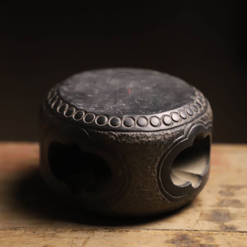 Yafengtang Shanxi old stone carving antique bluestone desk tea table Hollow small stone drum bearing pot Small stone pier decorative furnishings