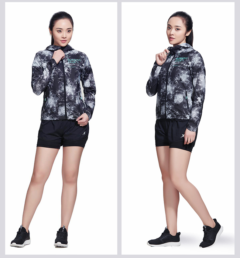 Bước đặc biệt quần short thể thao nữ mùa hè mới giả hai mảnh quần thể thao chống sáng nhẹ thoáng khí tập yoga thể dục - Quần thể thao quần tập yoga