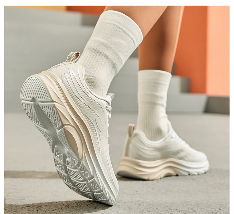 XTEP 特步 轻悦FW 情侣款缓震跑鞋 双重优惠折后￥80.1包邮 男、女多色可选