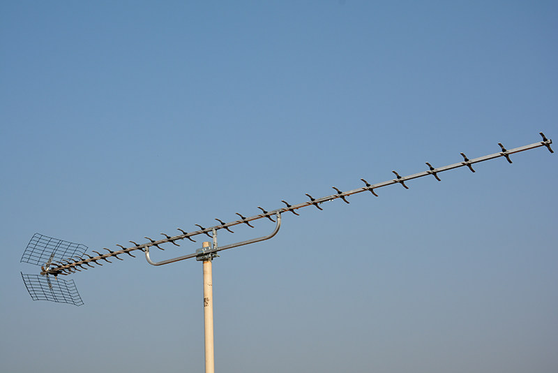 UX55 engineering high pointing high gain remote DTMB ground wave TV Yagi Fishbone digital HD antenna