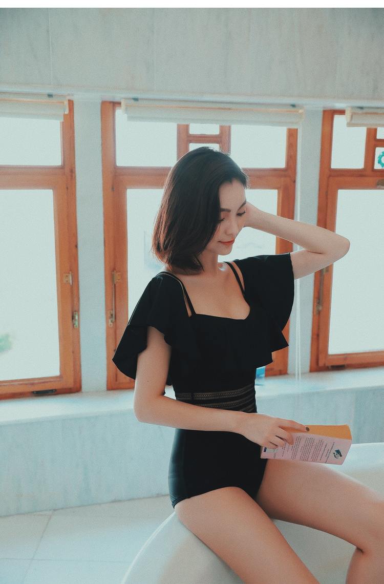 Bộ đồ tắm mùa xuân nóng bỏng che bụng thon gọn 2019 mới Hàn Quốc màu đen gợi cảm xù ngực lớn mặc đồ bơi bảo thủ - Bộ đồ bơi One Piece đồ bơi 1 mảnh váy