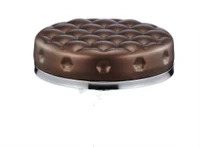 Светло -серая коричневая вода кубическая стальная поверхность кольца