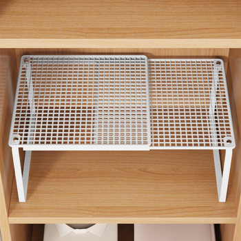 Expandable Layered Storage Shelves for Wardrobes, Clothing Dividers, and Space-Saving Organizers for Cabinets