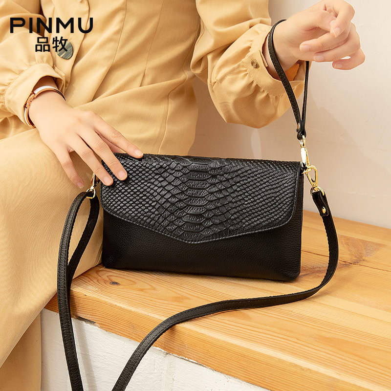 Leather women's bag 2022 new one-shoulder messenger bag women's fashion soft leather ladies hand bag middle-aged mother bag