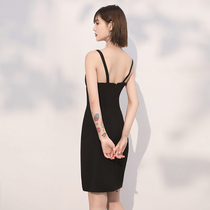 The small gown woman can normally wear a Hepburn style new black sashimi short sling sexy party gown with a little black dress