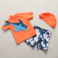 Hàn Quốc ins mùa hè cậu bé mới chia tay đồ bơi cá mập đồ bơi trẻ em tay ngắn phù hợp với đồ bơi trẻ em Hàn Quốc - Bộ đồ bơi của Kid đồ bơi nàng tiên cá cho bé