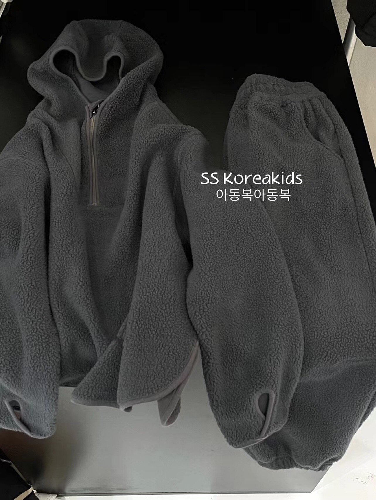 Pola Bora South Korean boy's clothing handsome boy sports suit 2023 Winter rocking grain suede sweatshirt Two sets-Taobao