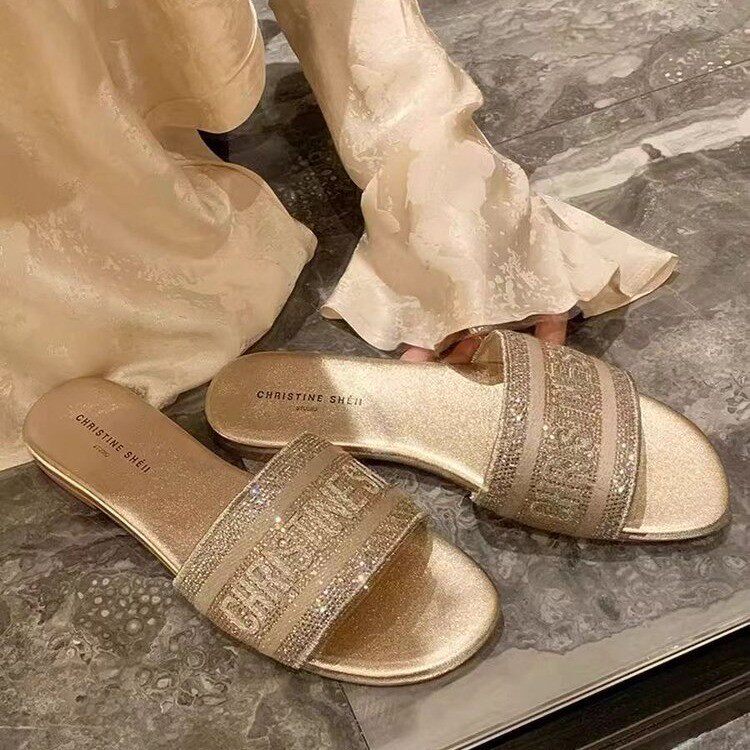 Japanese Summer New Style Letter Embroidery Hot-Stamped Rhinestone Flat Sandals for Women, Fashionable Outdoor Chunky Heel Beach Sandals Japanese Summer New Style Letter Embroidery Hot-Stamped Rhinestone Flat Sandals for Women, Fashionable Outdoor Chunky Heel Beach Sandals