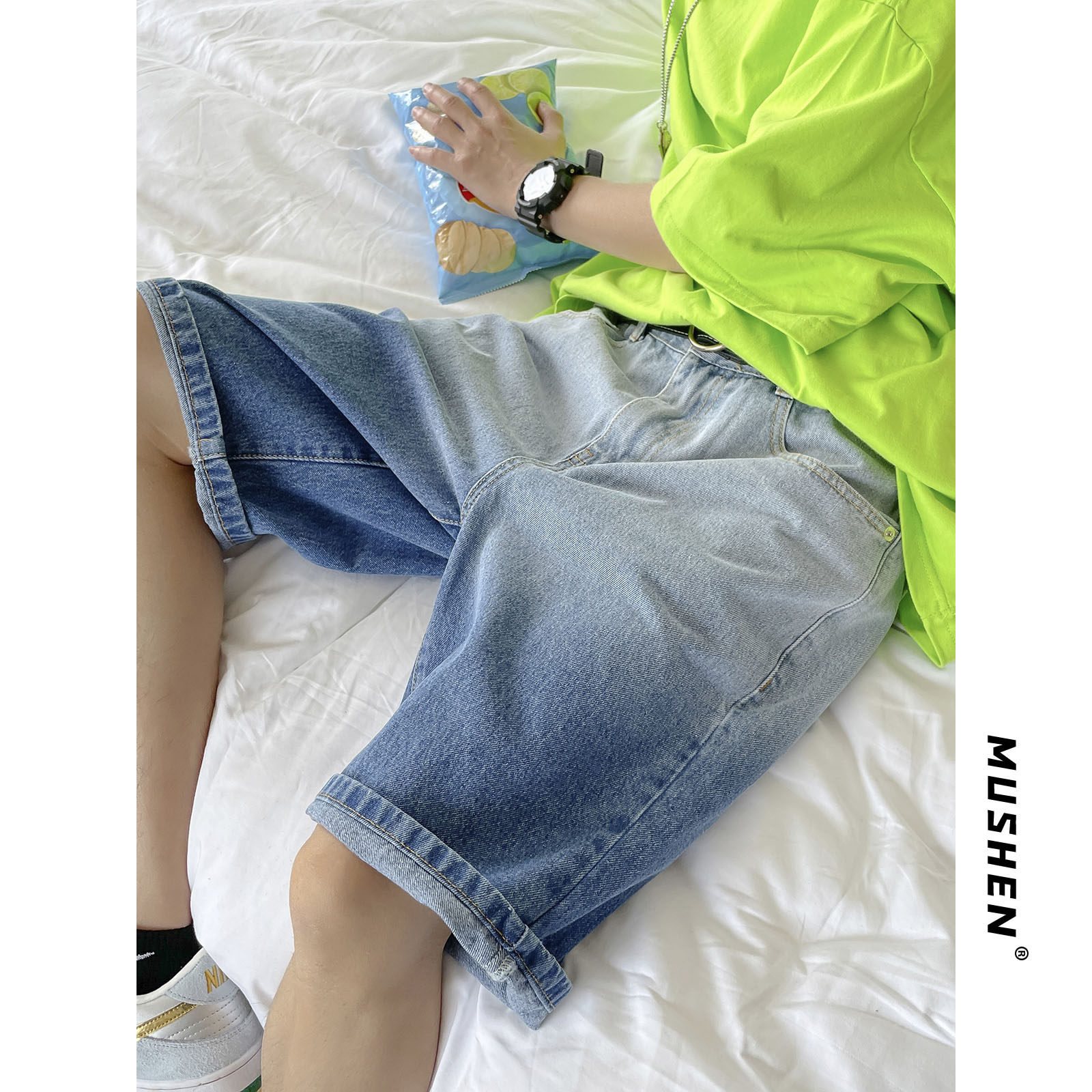 Gradient color denim shorts men's wild ins loose casual high street summer new port wind five-point pants men's tide