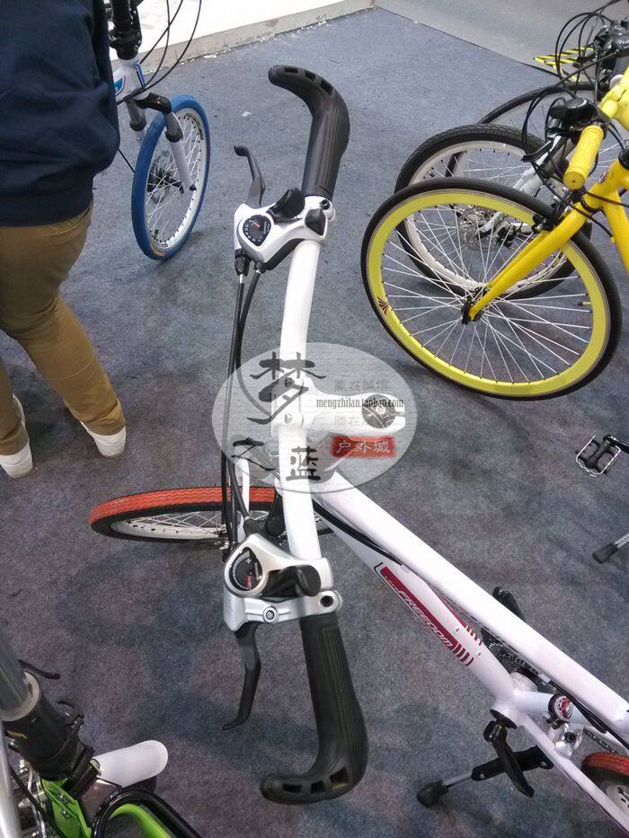 Poignées de vélo - Ref 2349304 Image 9