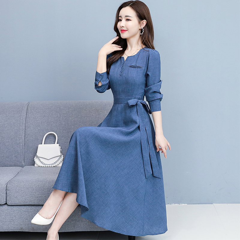 Early Spring and Autumn 2026 New Women's Cotton and Linen Dress, Long-Sleeved A-Line Mid-Length Slim Fit Waist-Cinching Dress That Enhances a Slim and Elegant Look