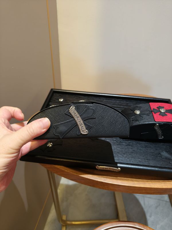 The Kroxing Glasses Case Has Plenty of Space and Can Accommodate Various Styles of Glasses, Making It an Excellent Choice for Everyday Storage.