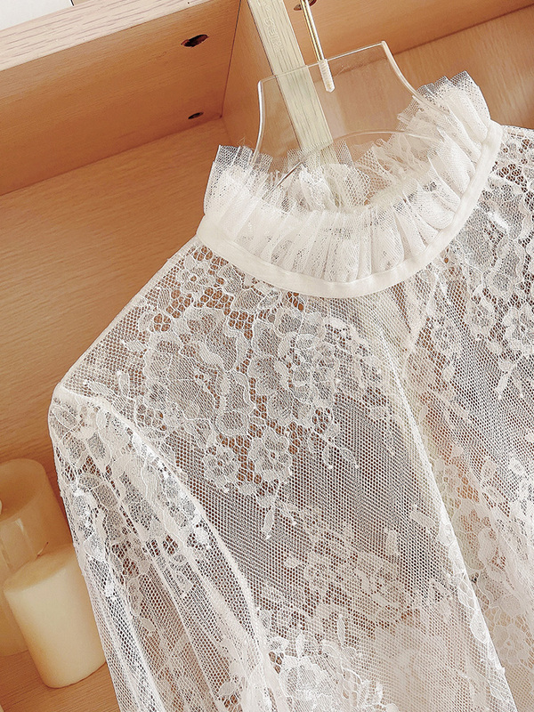 High-Neck Lace Base Shirt for Women, Suitable for Spring, Autumn, and Winter, Thin and Stylish with Ruffled Edges, Inner Layer with Sheer Mesh and Hollow-Out Design