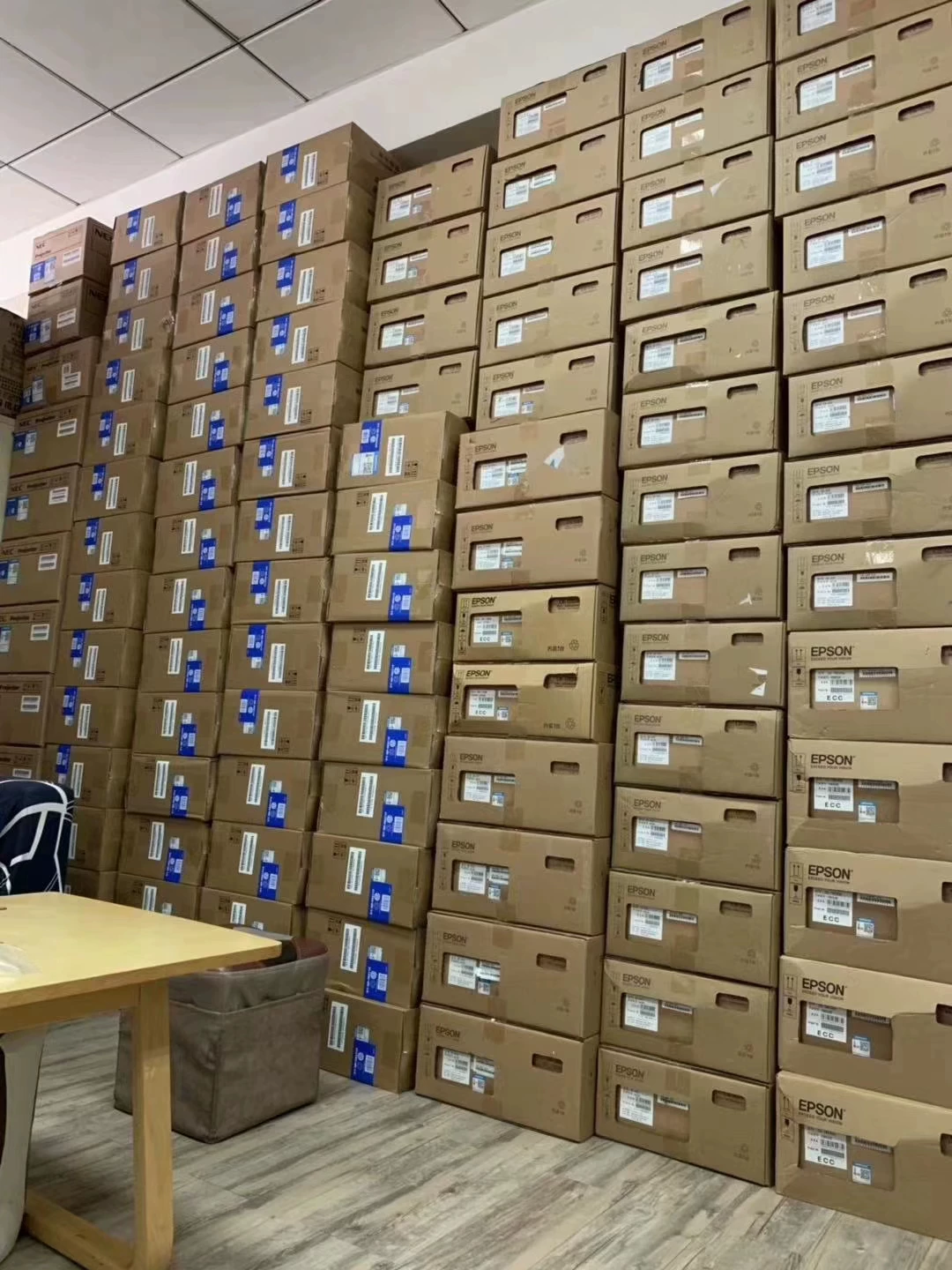 NEC проекция NP-CR2105X/2170X/2350X/2310X/2200X/2315X/2400X проектор