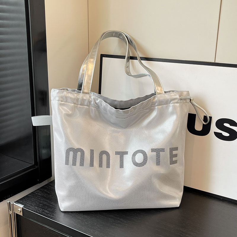Niche Design Work Commute Tote Bag 2026 Summer New Style High-End Student Class Large-Capacity Shoulder Bag