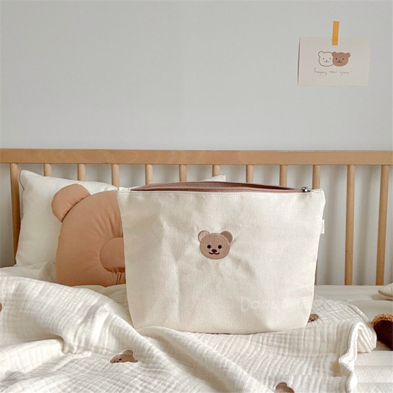 ins south Korean baby urine unwet cashier bag baby out portable paper diaper bag makeup bag-Taobao