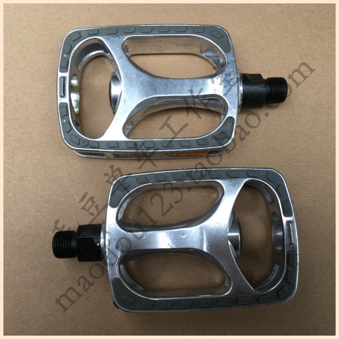 Clearance city car retro bicycle 608 aluminum alloy anti-skid pedal 618 recreational vehicle ball pedal silver