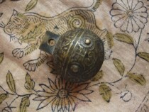 Old Bronze Miscellaneous 015------ Taihe Tiger Head Bronze Bell from the Qing Dynasty