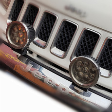 Внедорожные огни 汽车led射灯超亮聚光大灯越野车加装车顶前杠灯12v24v通用强光灯