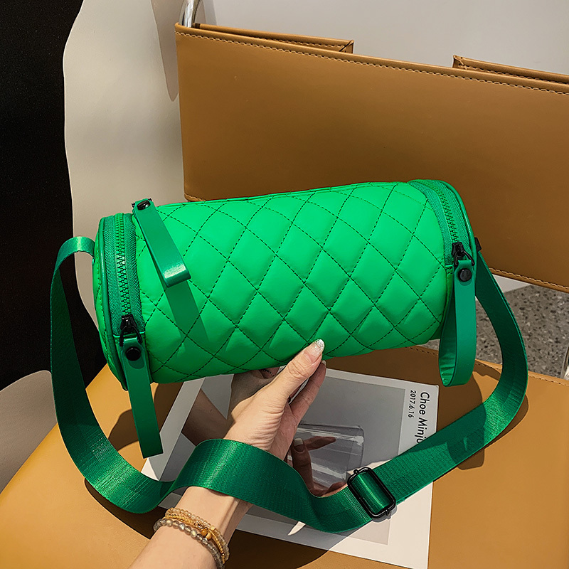 Wide Shoulder Strap Fashion Small Bag Versatile Textured Barrel-Shaped Quilted Trendy Single Shoulder High-End Stylish Crossbody Women's Bag Green Wide Shoulder Strap Fashion Small Bag Versatile Textured Barrel-Shaped Quilted Trendy Single Shoulder High-End Stylish Crossbody Women's Bag Green