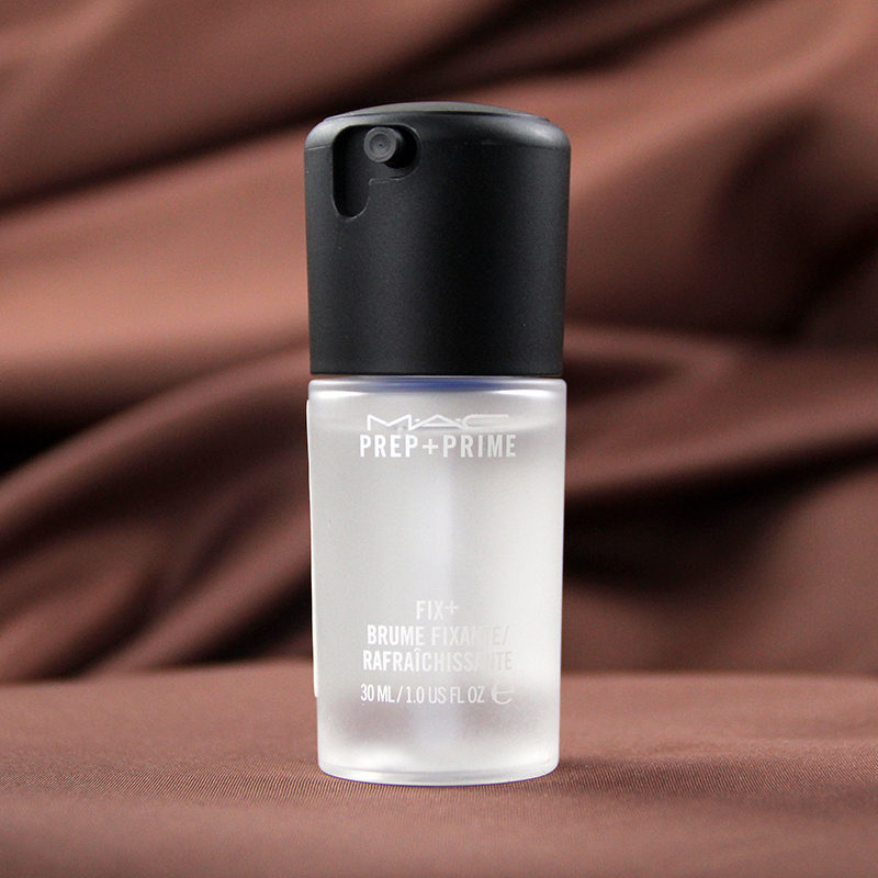 mac constant makeup spray trial package 30ml moisturizing and moisturizing persistent makeup control oil waterproof skincare liquid soothing and enchantment