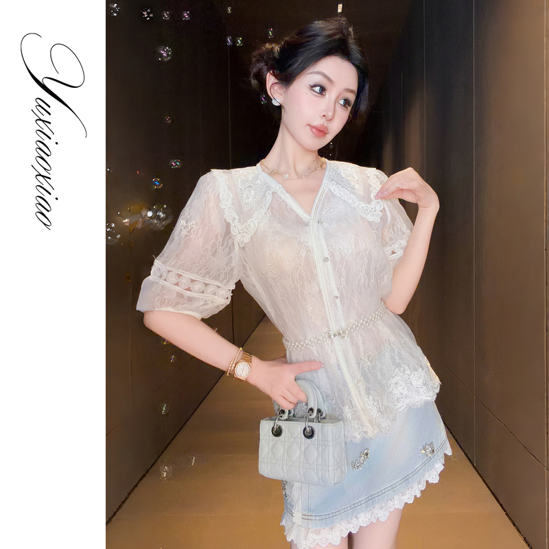 Yu Xiaoxiao【Windsor Rose】Retro Palace-Style Exquisite Dark-Patterned Mesh Layered Lace Lantern Puff Sleeve Shirt