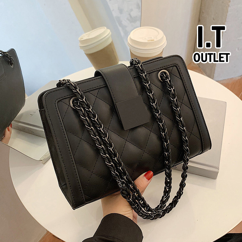 Hong Kong leather fonck2021 new fashion brand French niche senior crossbody bag women autumn and winter texture