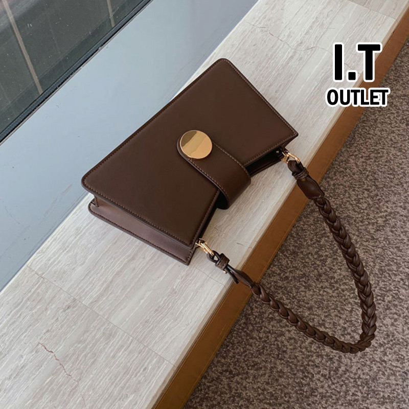 Hong Kong leather fonck2021 new this year popular French niche senior crossbody underarm bag women autumn and winter