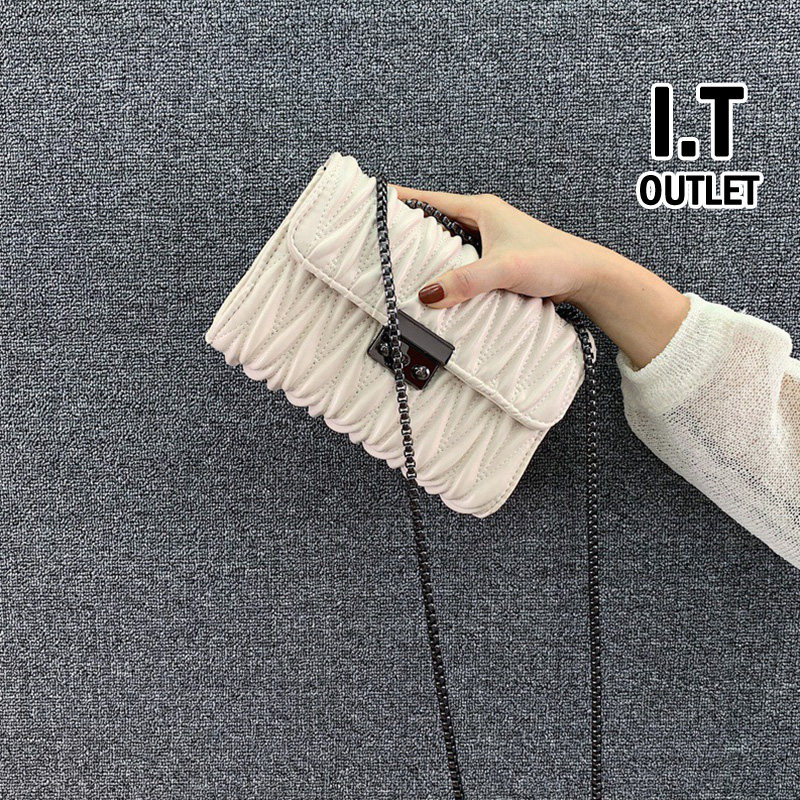 Hong Kong leather fon & ck2021 new trendy premium sense niche texture cross-body chain bag women's autumn and winter