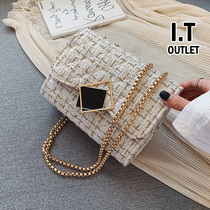 Hong Kong leather fonck2022 new niche design this years popular trendy crossbody chain bag women