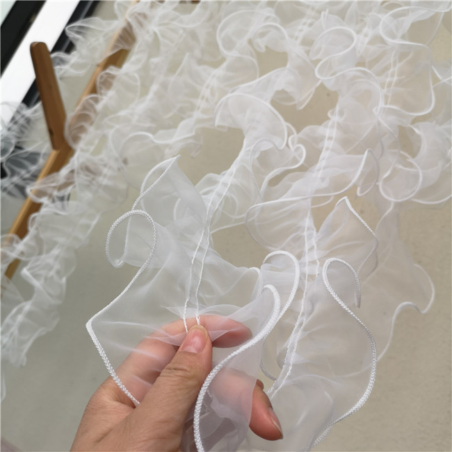 Hot sale white transparent idyllic dream organza wedding background decoration wavy gauze with lace accessories