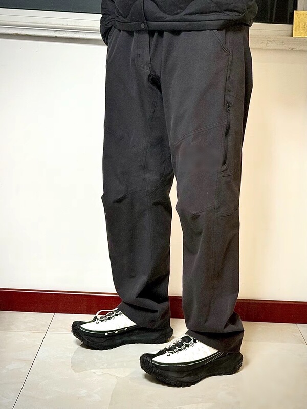 Men's and Women's Cronin Pant Zipper Pocket Water-Repellent Elastic Straight Soft Shell Pants for Outdoor Hiking