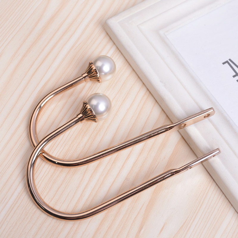 U - shaped curtain hook European wall hook hook curtain buckle Nordic style simple living room home pearl hook