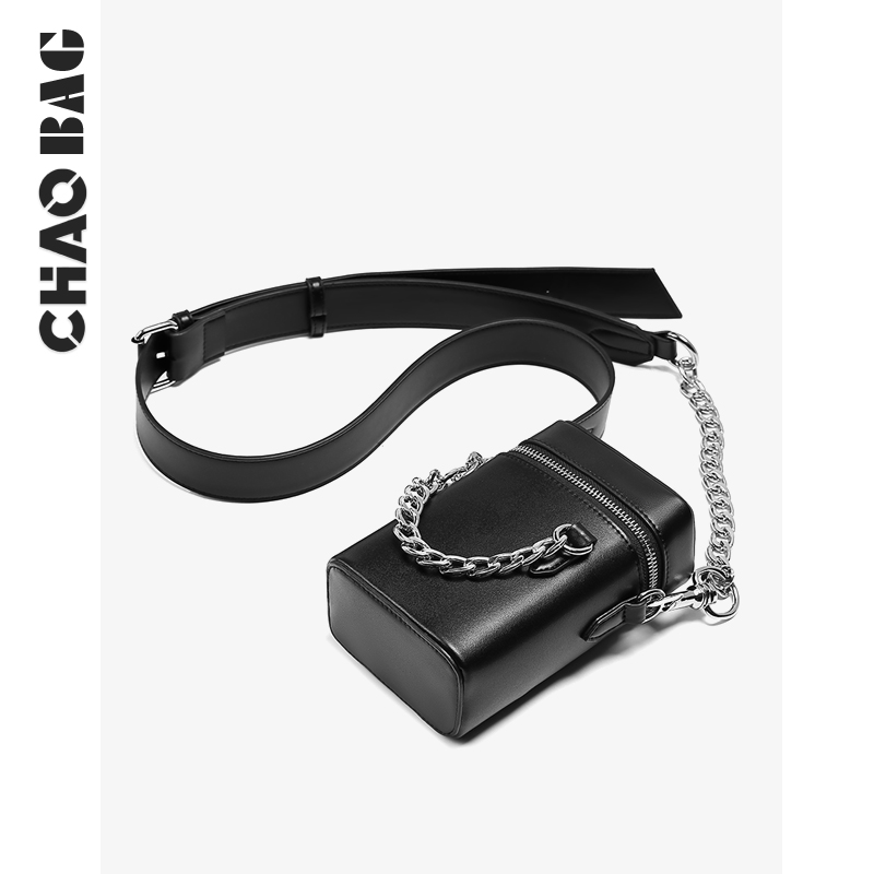 Tide Play Bag Bag Men's Bag 2022 New Slanted Satchel Bag Fashion Advanced Sensory Cell Phone Bag Chain Smoking Box Package Bag