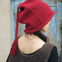 The wool hat is greatly large wool hat