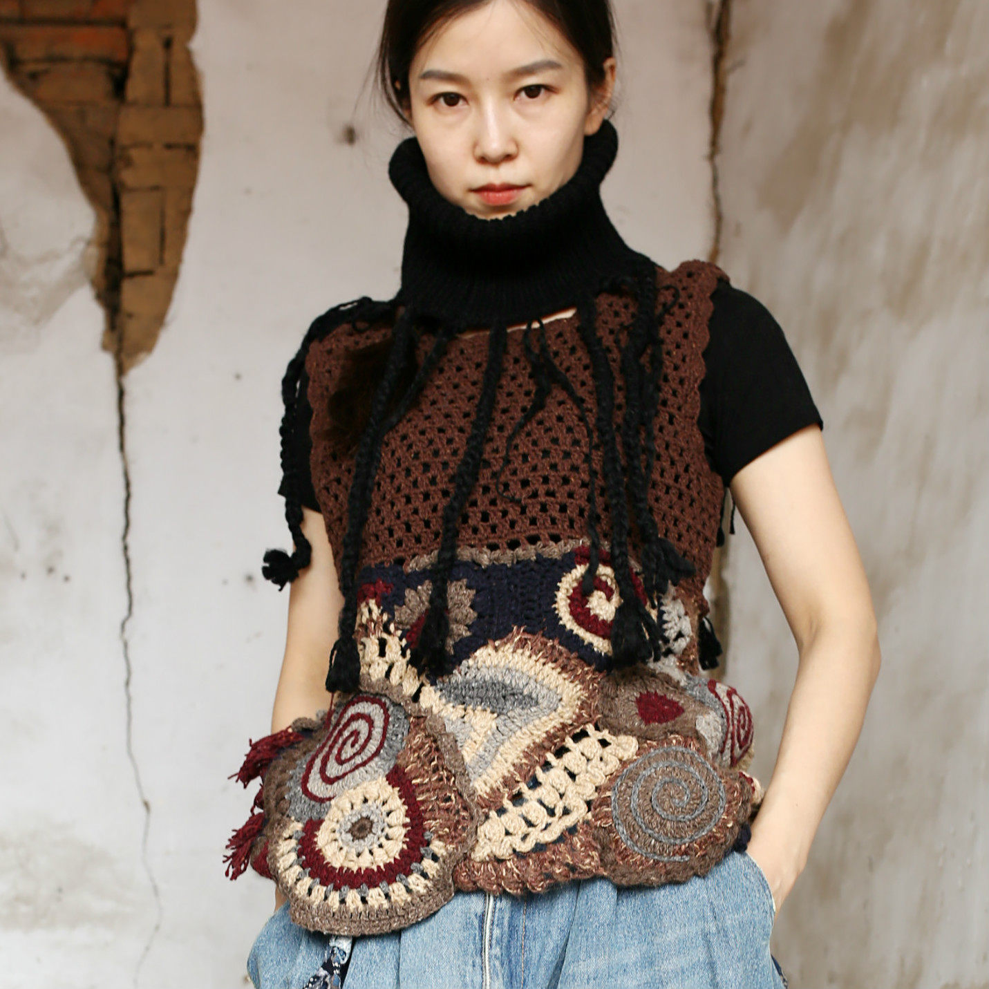 Fireworks easy to cold ~ design sense loose irregular hook flower autumn winter horse clip vest wool line-Taobao