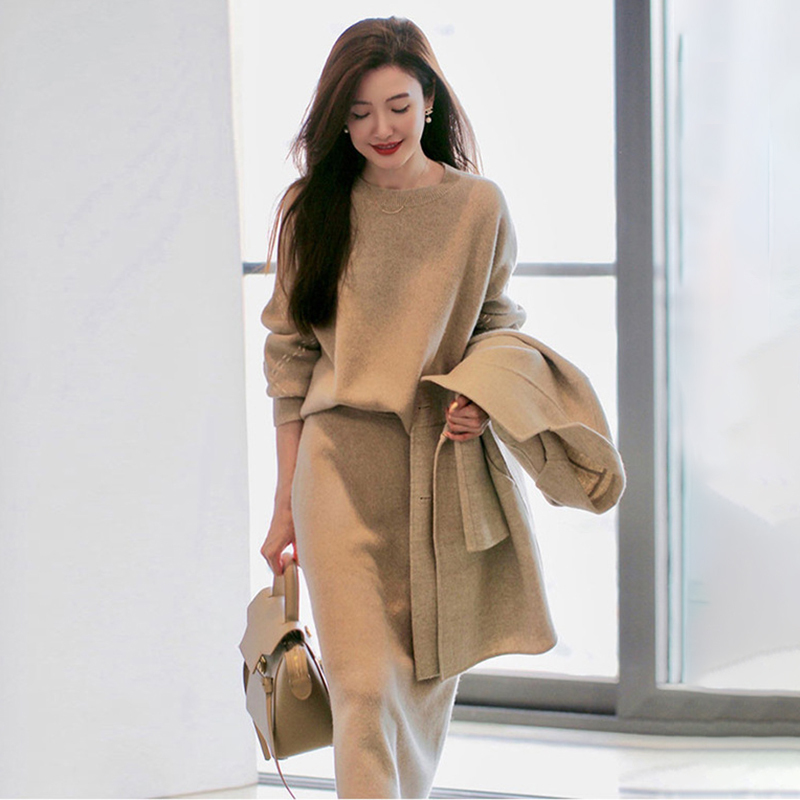 Knitted Dress for Women, Autumn and Winter Outfit, a Complete Set of High-End and Elegant Sweater Two-Piece Set, Small Fragrance Style Suit Dress Knitted Dress for Women, Autumn and Winter Outfit, a Complete Set of High-End and Elegant Sweater Two-Piece Set, Small Fragrance Style Suit Dress