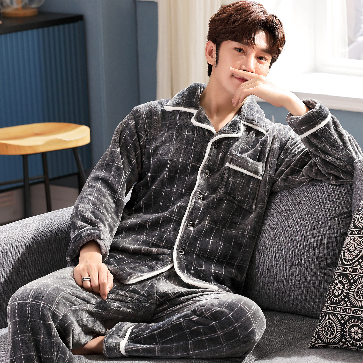 Autumn winter coral suede men's pyjamas thicken with thickened flannel velvet winter style large size and warm home for the middle of winter