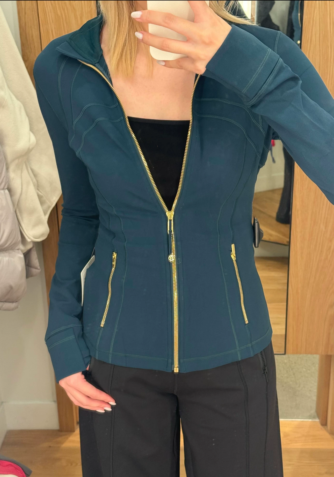 Jacket (Jessie Canada) Lululemon Define Nulu, fitted full-zip long sleeve, multiple colors/sizes